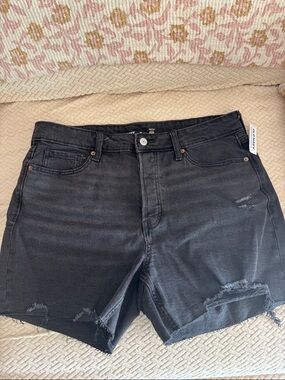 NWT - Old Navy Curvy High-Waisted OG Cut Off Short - Size 14 - Black